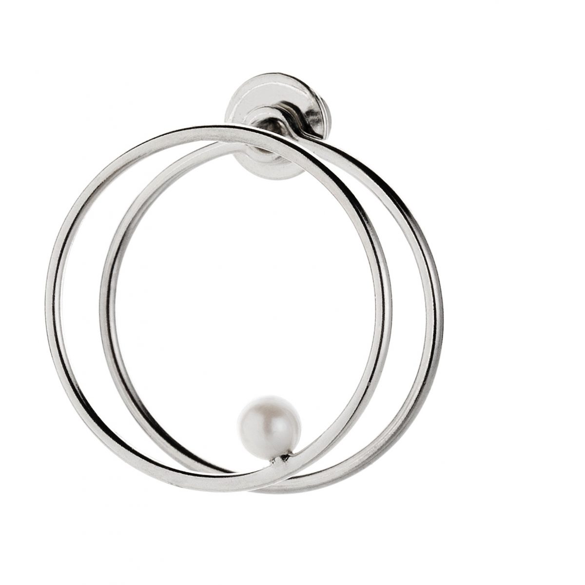 samojauskaite_jewellery_white_pearl_double_circle_earrings_silver_closeup