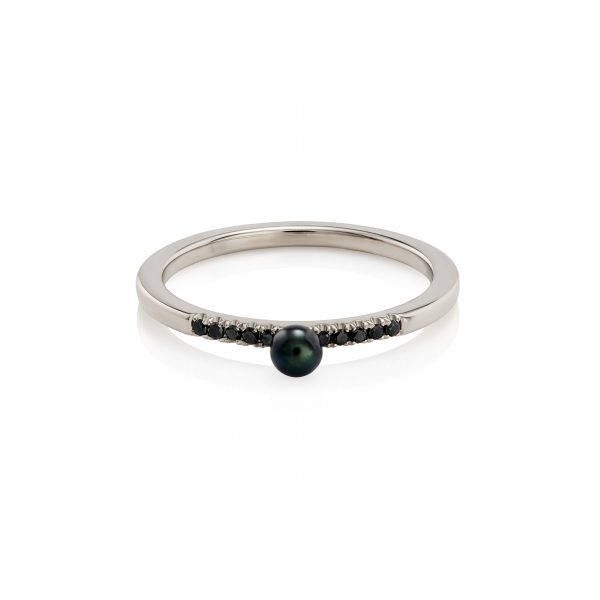 Black Pearl and Diamonds Ring